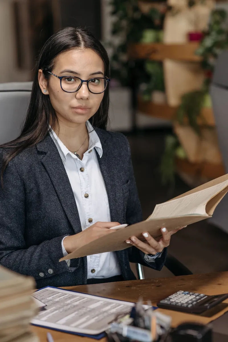 Filipino bookkeeper working remotely
